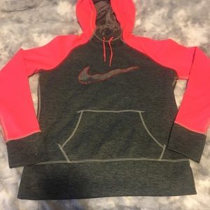 Nike thermal fit hoodie